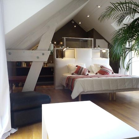 B&B Loft Trotters L'Etang-la-Ville Esterno foto